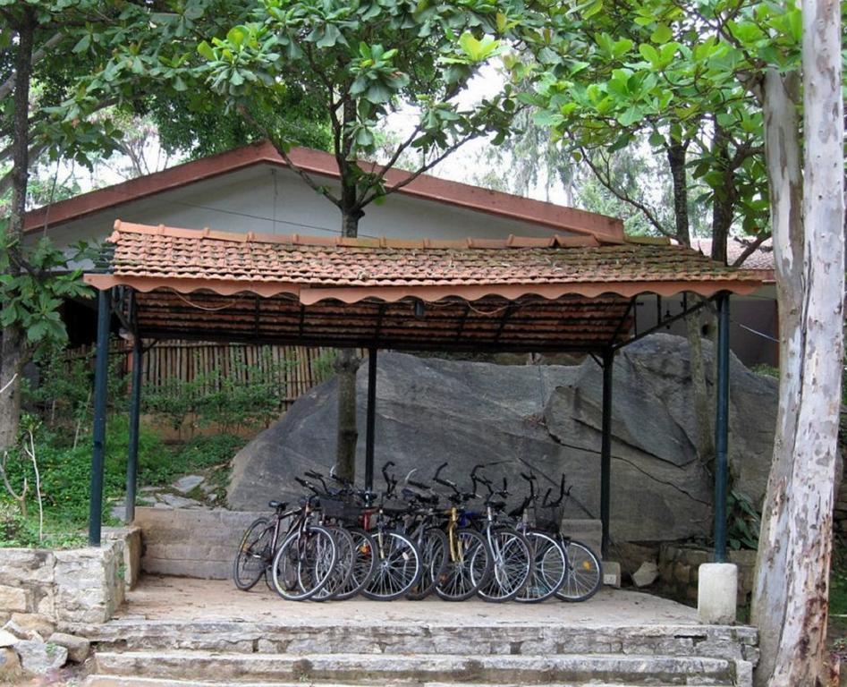 Eagle Ridge Resort Bangalore Exterior foto