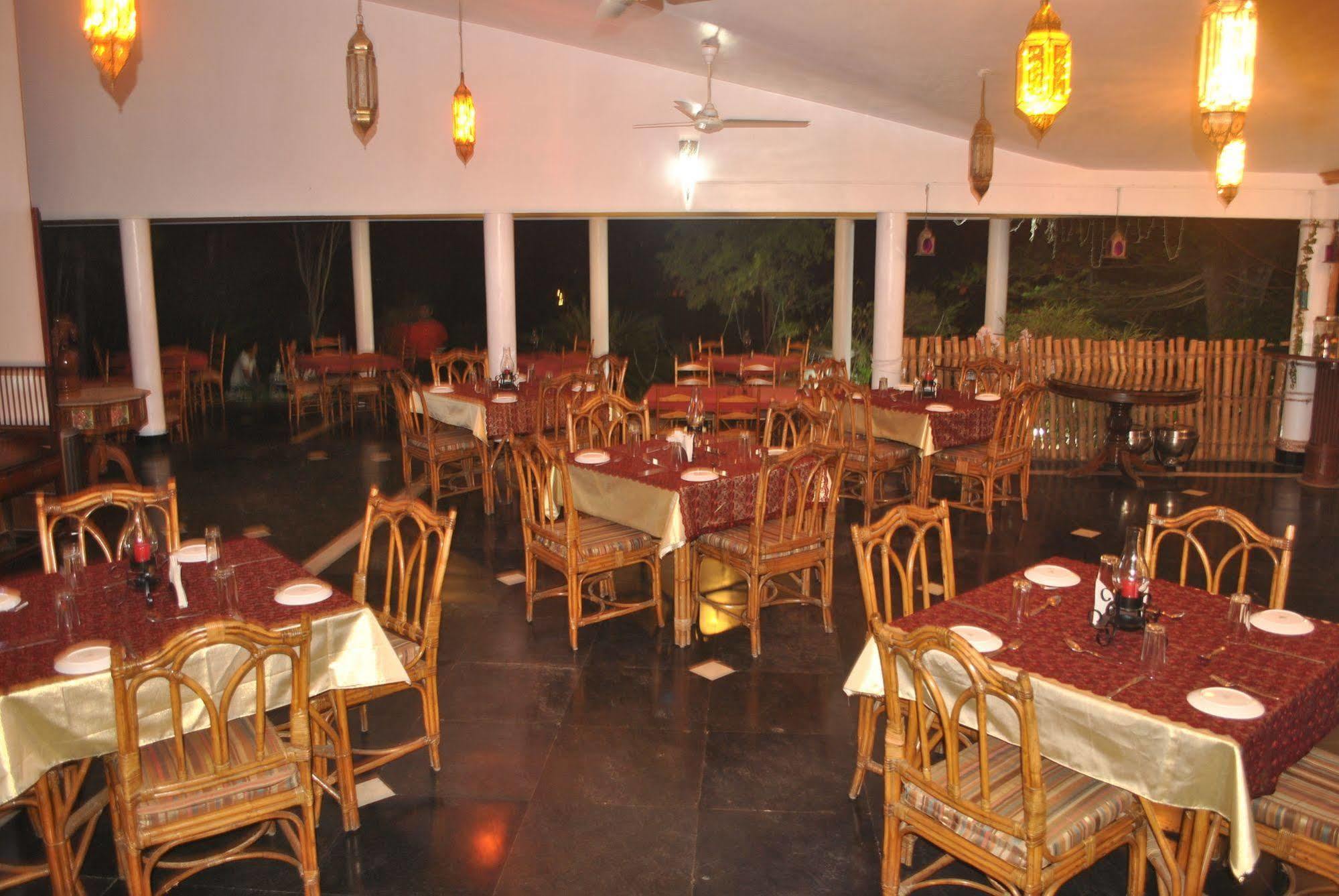 Eagle Ridge Resort Bangalore Exterior foto