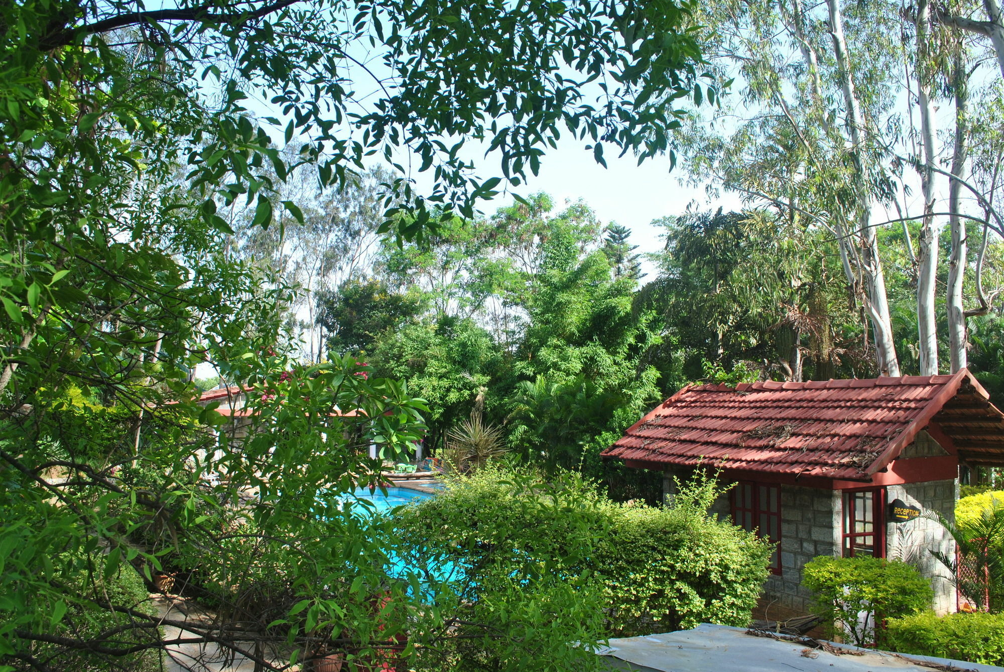 Eagle Ridge Resort Bangalore Exterior foto